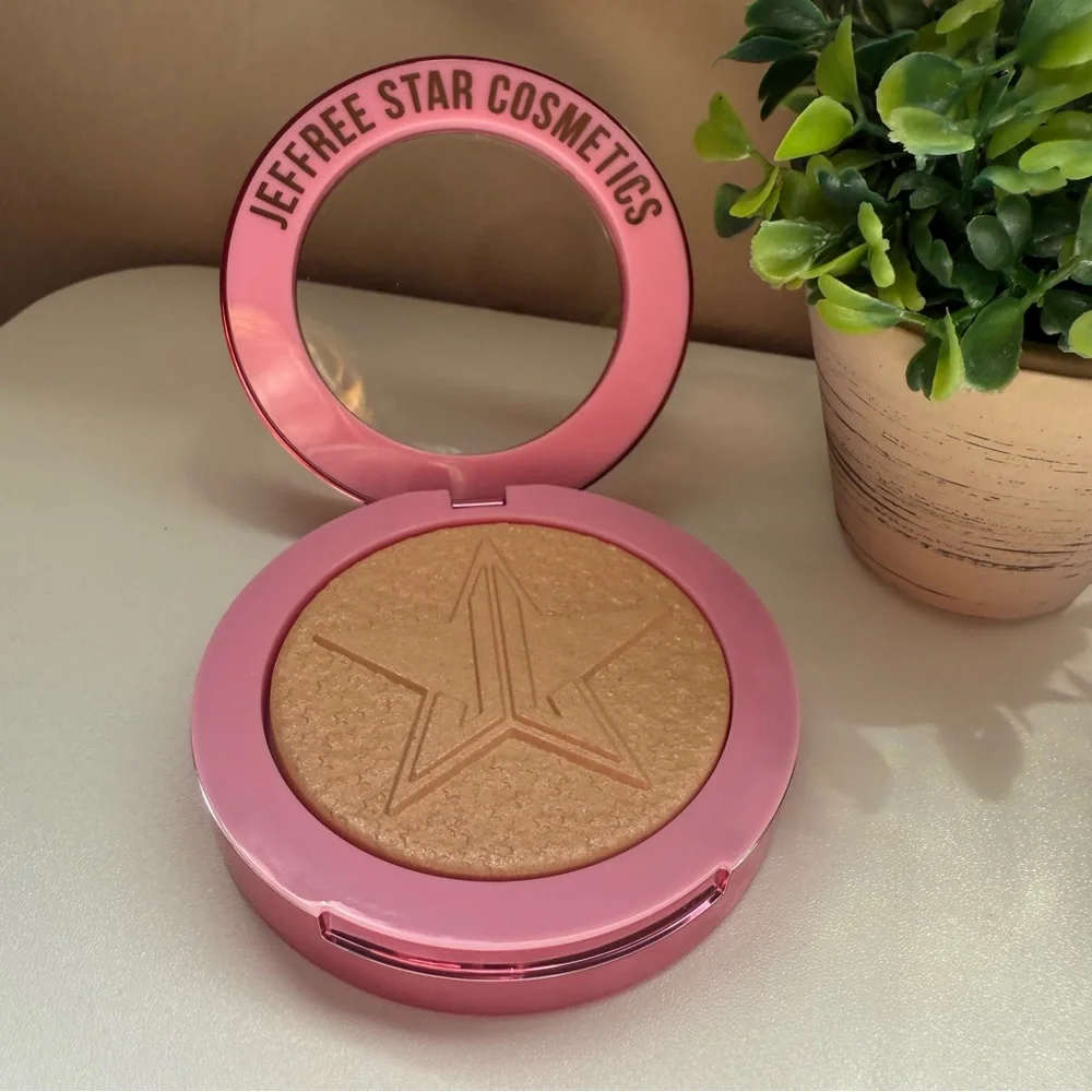 Jeffree Star Supreme Frost Frozen Peach Highlighting Makeup Powder NEW - Picture 3 of 10